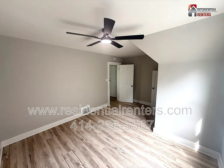 2724 N Palmer St #UPPER — Photo 7