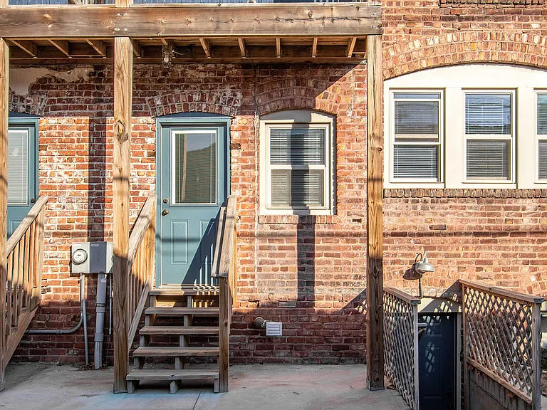 3913 Farnam — Photo 18
