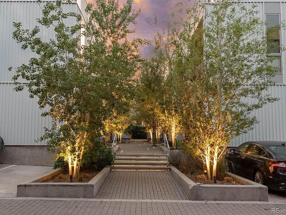 Courtyard View