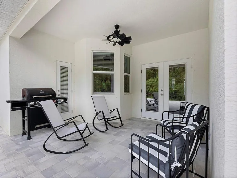 6590 Barbados Ct — Photo 15