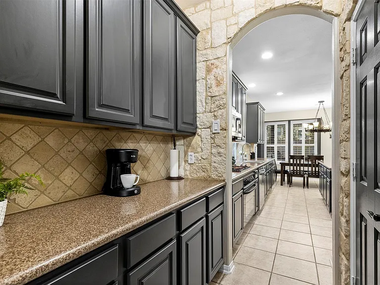 13923 Prospect Point Dr — Photo 14