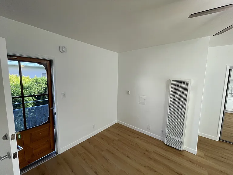 Navy Street Apartments — Photo 7