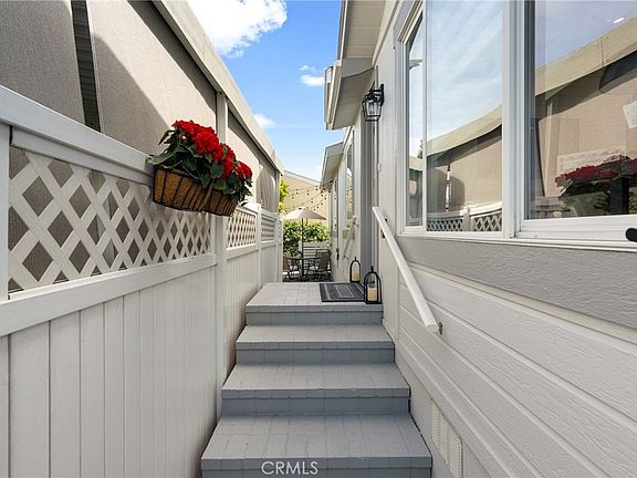 3rd image of 268 Revere Way