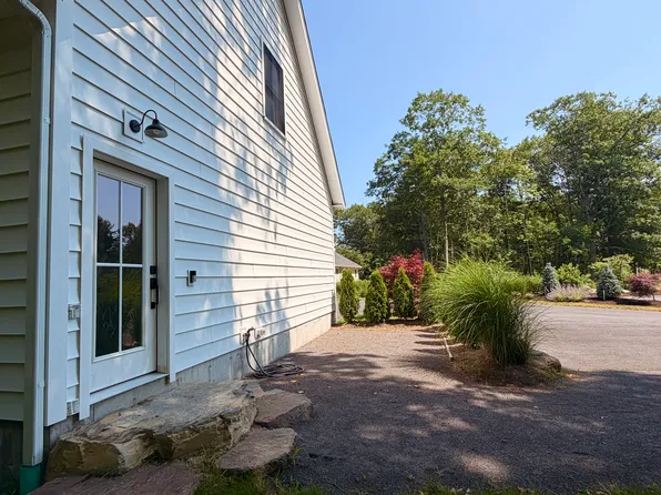 4 Jamies Way, York, ME 03909