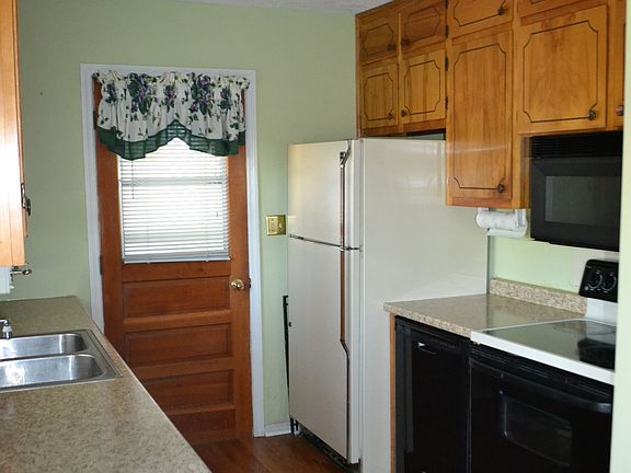 5th image of 2307 Sylvania Ave