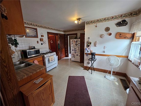 5th image of 341 Clover Ridge Dr