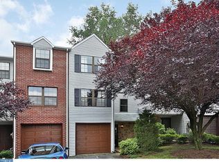 5 Holly Ct, Lafayette Hill, PA 19444