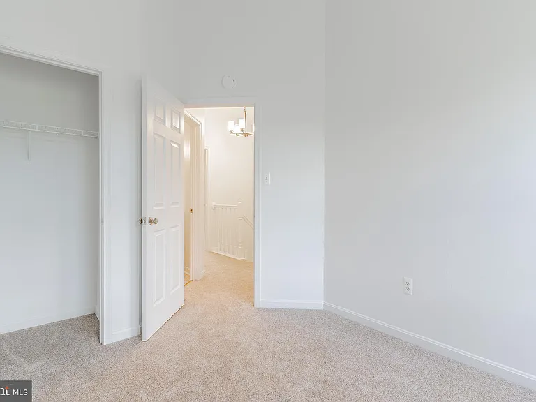 3290 Gina Pl — Photo 27