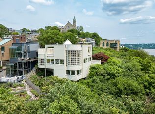 915 Riverview Pl, Cincinnati, OH 45202