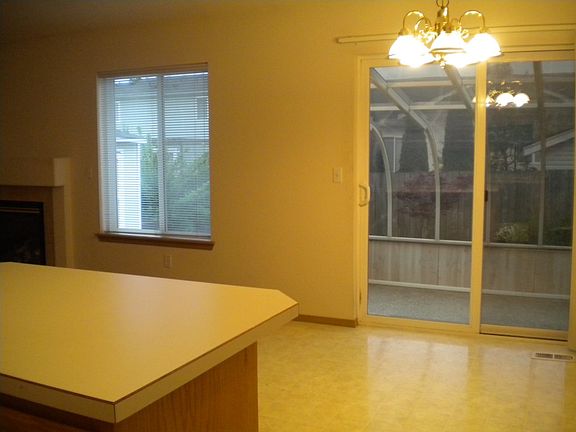 5th image of 1208 129th St E