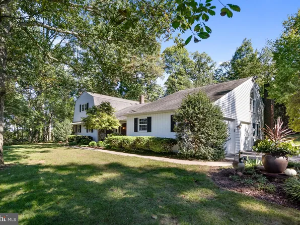 13625 Ridge Rd, Stewartstown, PA 17363