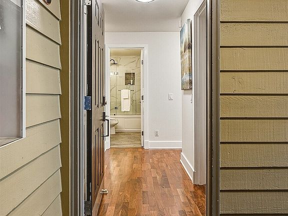 2nd image of 11056 NE 33rd Place #C4