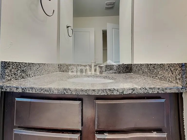 112 Pullen Dr — Photo 13