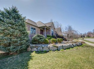 2226 Autumn Trails Dr, Mishawaka, IN