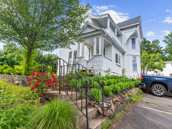 85 Aetna Street APT 12, Naugatuck, CT 06770