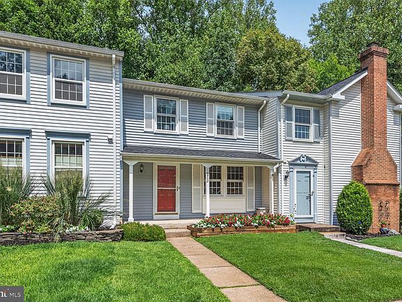 2nd image of 10902 Harpers Square Ct