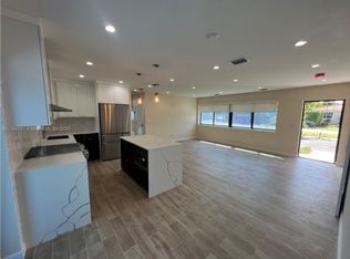 9931 SW 37th St, Miami, FL 33165