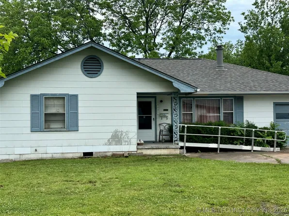 421 W 1st St, Ada, OK 74820