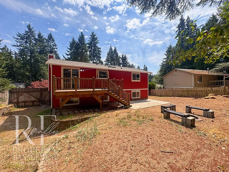 7611 Oak Park Dr NW — Photo 27