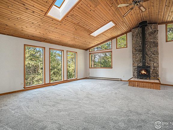 5th image of 1050 Yellow Pine Dr