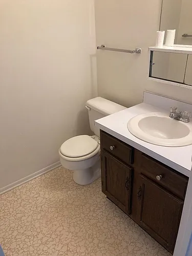 49 Woodland Dr #105 Photo 1