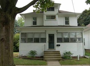806 Eaton St, Jackson, MI 49202