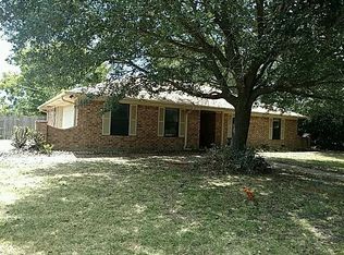 200 Dakota Dr, Hewitt, TX 76643