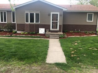 716 South St, Cambridge, IA 50046
