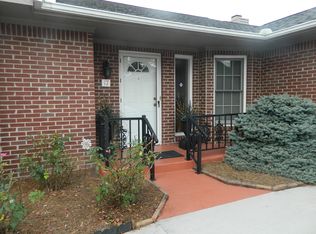 17 Rivers Ct, Oak Ridge, TN 37830