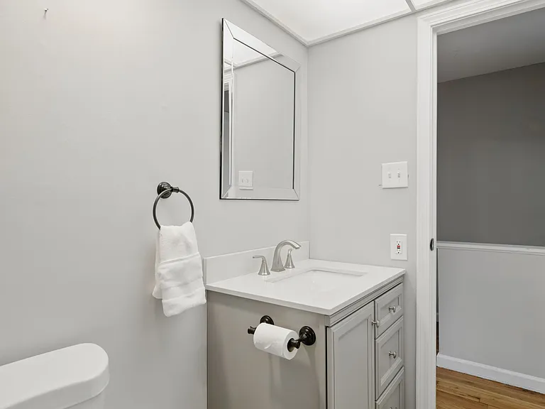 30 Yorktown Dr #30 — Photo 13
