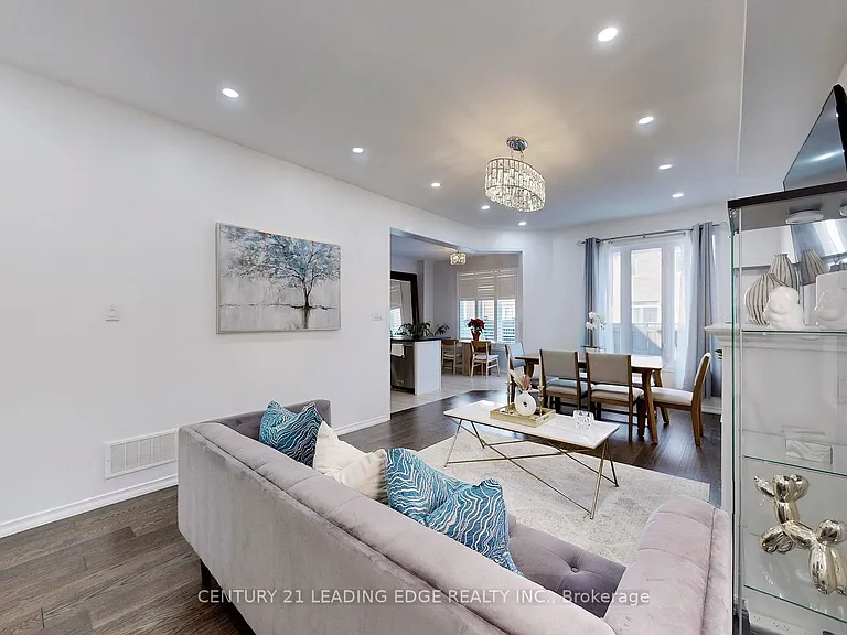 1574 Edgecroft Dr — Photo 8