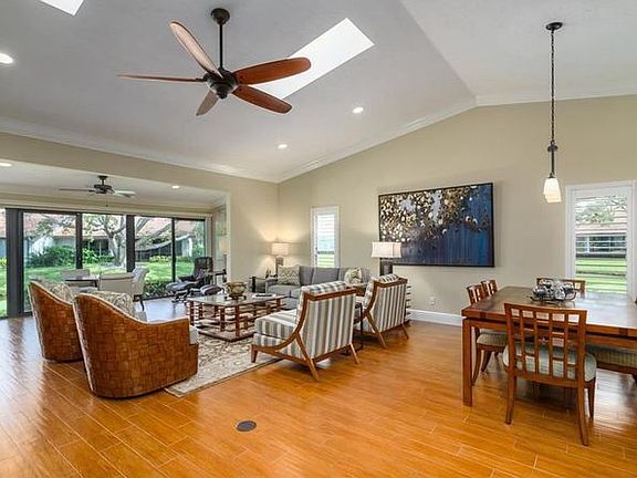 5th image of 3925 Wilshire Ct #85