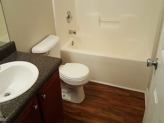 91800235_11183 Genova Ter_Hampton_GA_2017-5