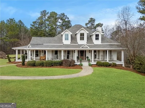 63 Lakeridge Dr, Dallas, GA 30132