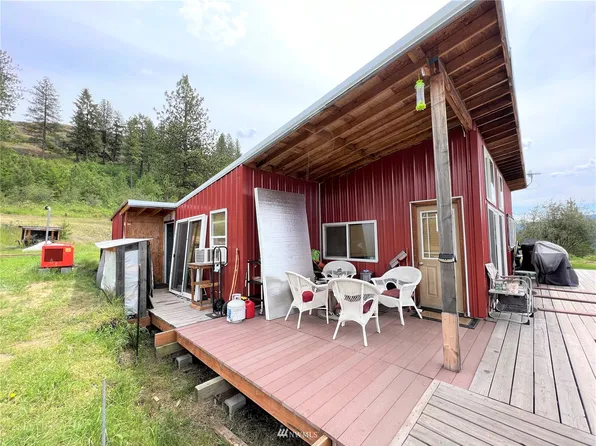104 A&B Frosty Creek Road, Tonasket, WA 98855