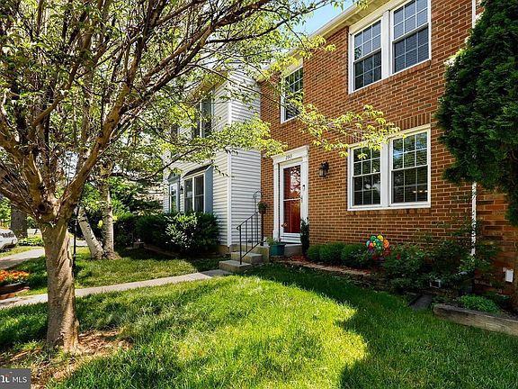 2nd image of 2943 Paddock Wood Ct