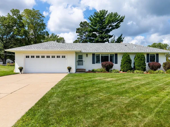 3971 Stacker Pl, White Bear Township, MN 55110