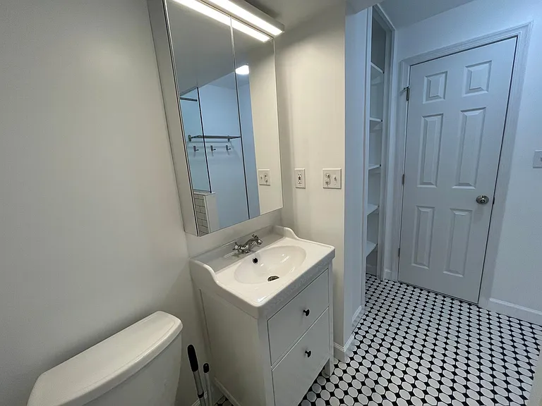 2030 F St NW #301 — Photo 18