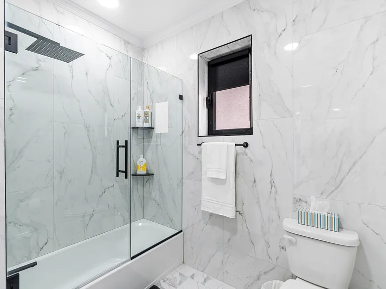 80 Romaine Ave #3C — Photo 4