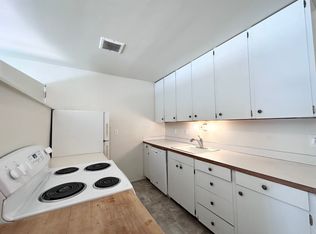 2 Bed 1 Bath with Back Patio in Montavilla!, Portland, OR 97215