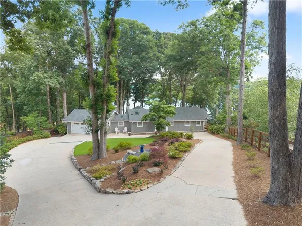 3661 Cameron Cir, Gainesville, GA 30506