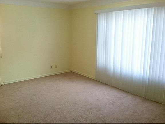 5th image of 3037 Gunckel Blvd