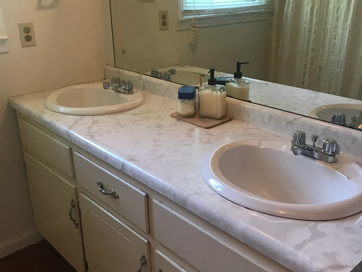 2 bed, 1.5 bath, 1224 sqft, $1,200 — Photo 2