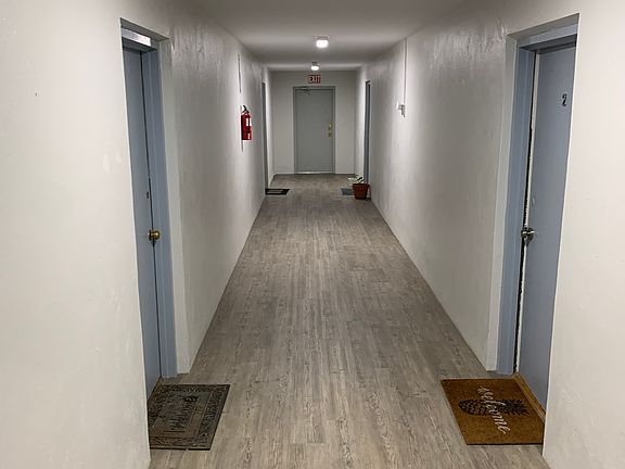 5th image of 18 Ferris Ave #10