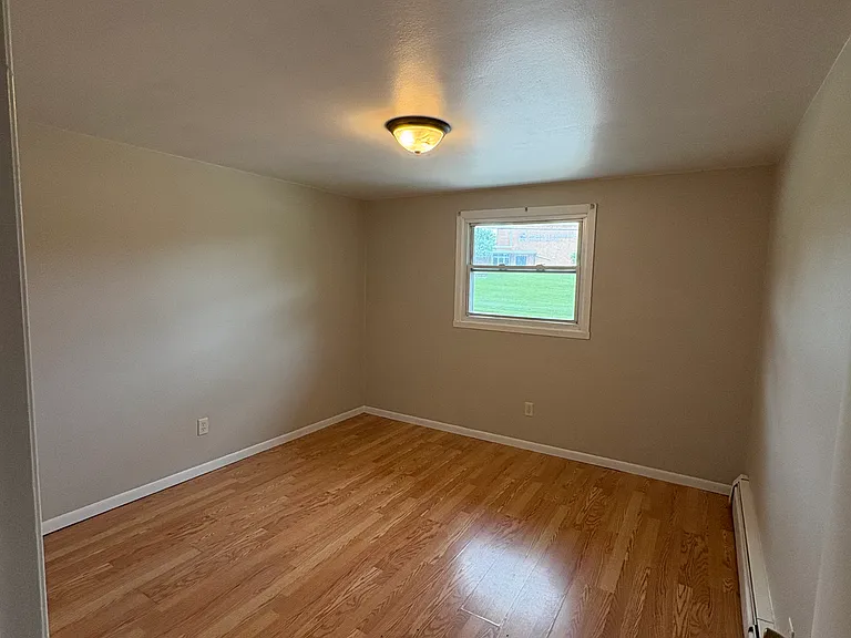 1511 S Point Rd — Photo 15