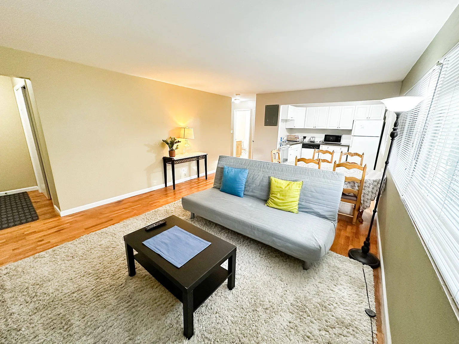5503 26th Ave NE — Photo 3