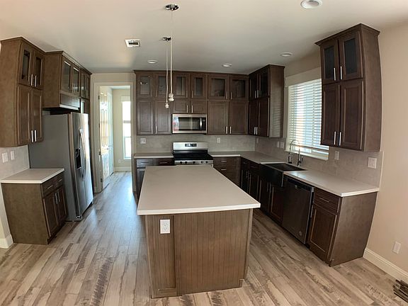4th image of 2727 E University Dr #9
