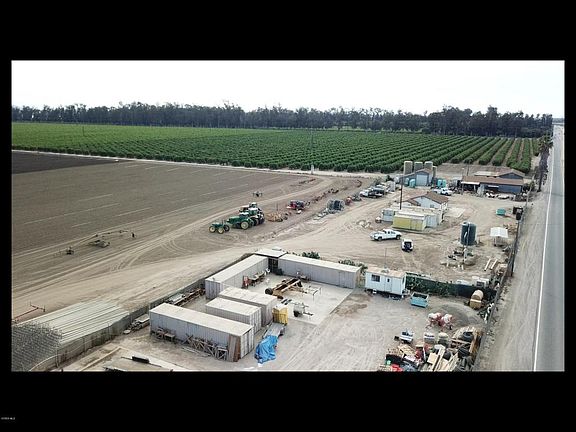4th image of 5050 N Rose Ave