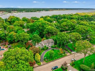 81 Widgeon Ct, Great River, NY 11739