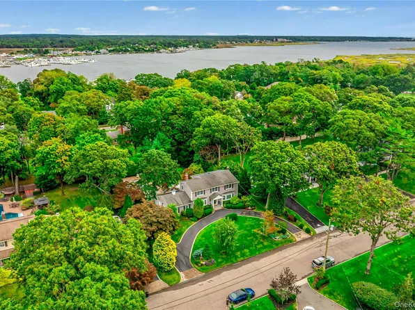81 Widgeon Court, Great River, NY 11739